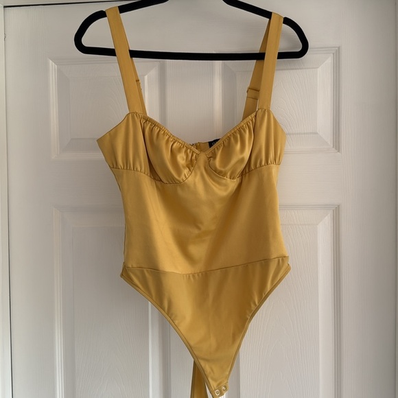 DANIELLE BERNSTEIN Sahara Sun Gold Satin Tank Bodysuit 6 - Picture 2 of 8